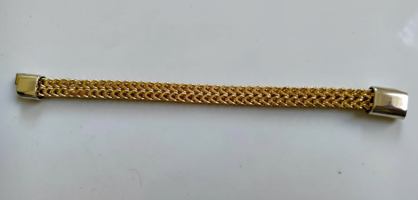 Light Golden Stainless Steel Bracelet Unisex - Orna Store