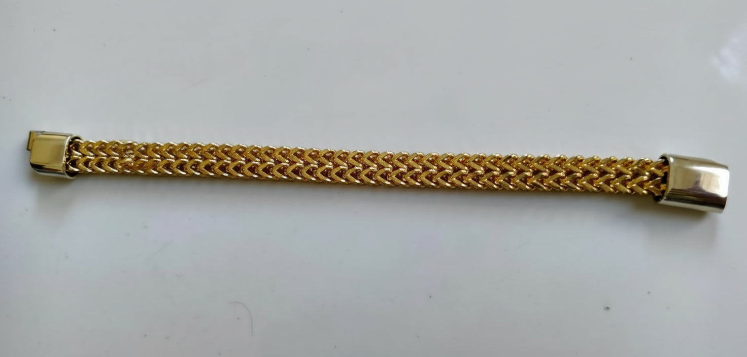 Light Golden Stainless Steel Bracelet Unisex - Orna Store